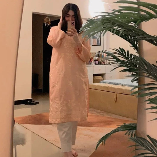 ChikanKari Kurta