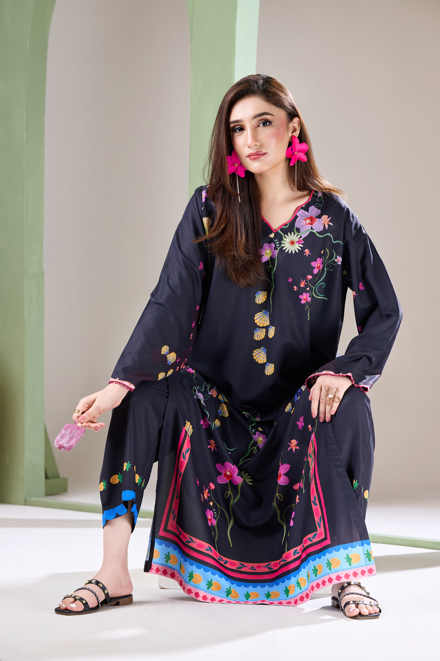 Black Kaftan